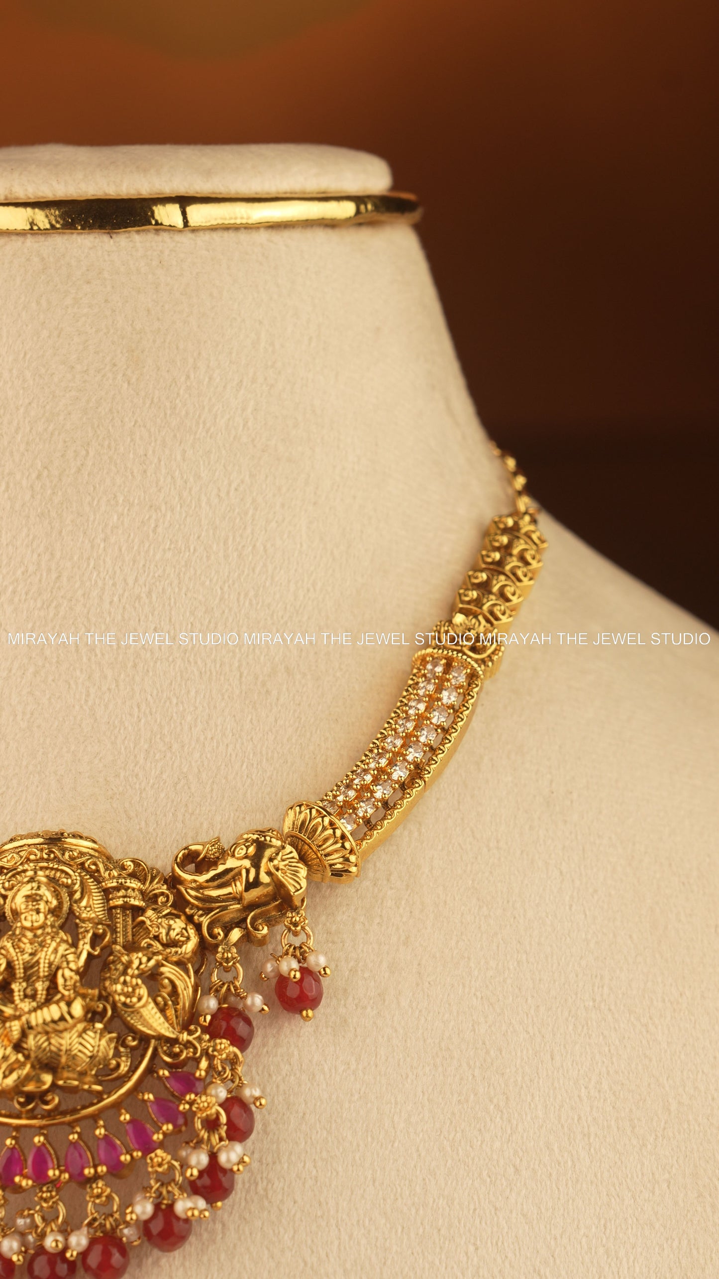 VAIDEHI RUBY CREST NECKLACE