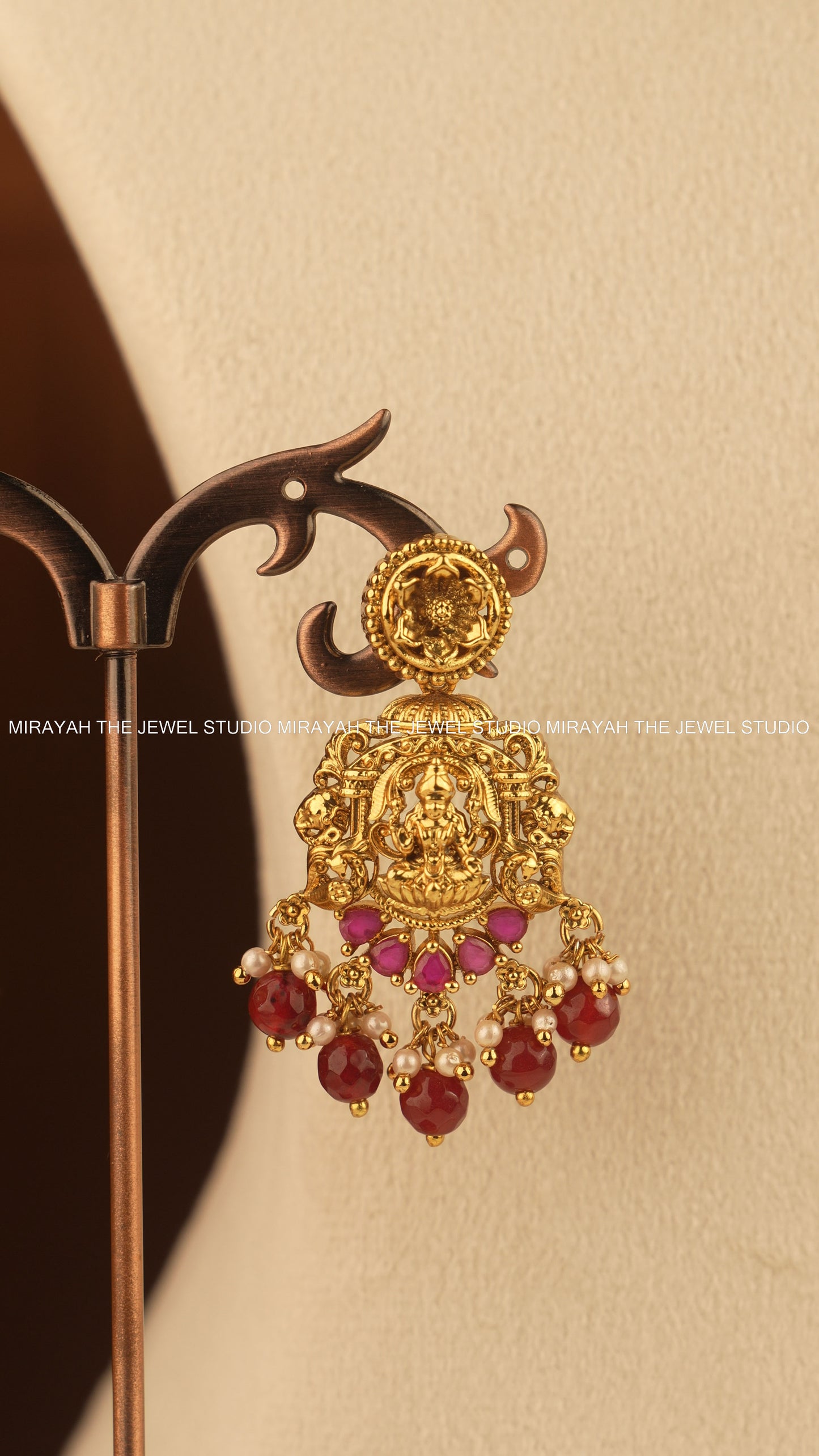 VAIDEHI RUBY CREST NECKLACE