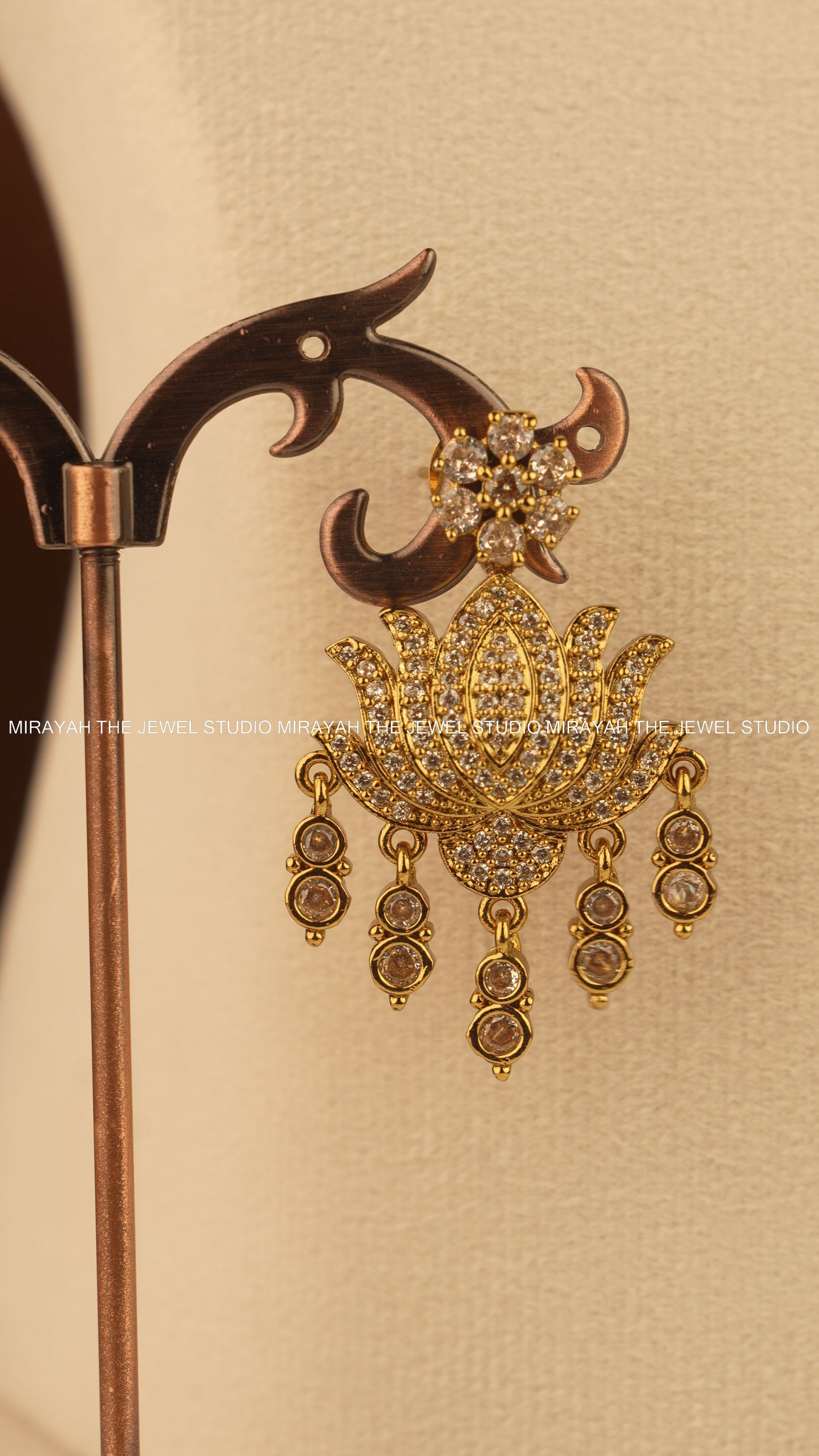 CLASSIC TAMARA ATTIGAI