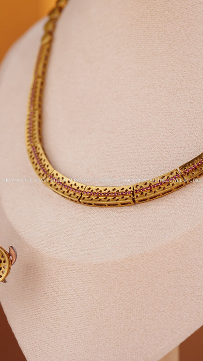 LUMINOUS AURA NECKLACE - PINK