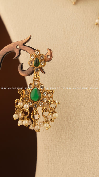 SIMPLE DROPLET NECKLACE - GREEN