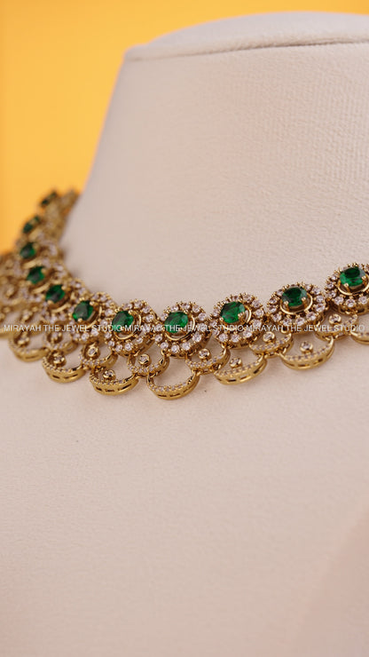 SPARKLING BLOSSOM AD NECKLACE - GREEN