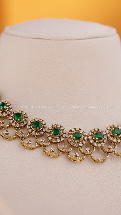 SPARKLING BLOSSOM AD NECKLACE - GREEN