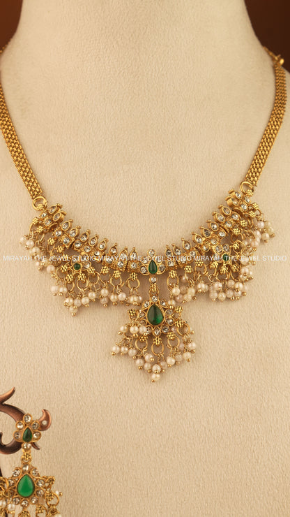 SIMPLE DROPLET NECKLACE - GREEN