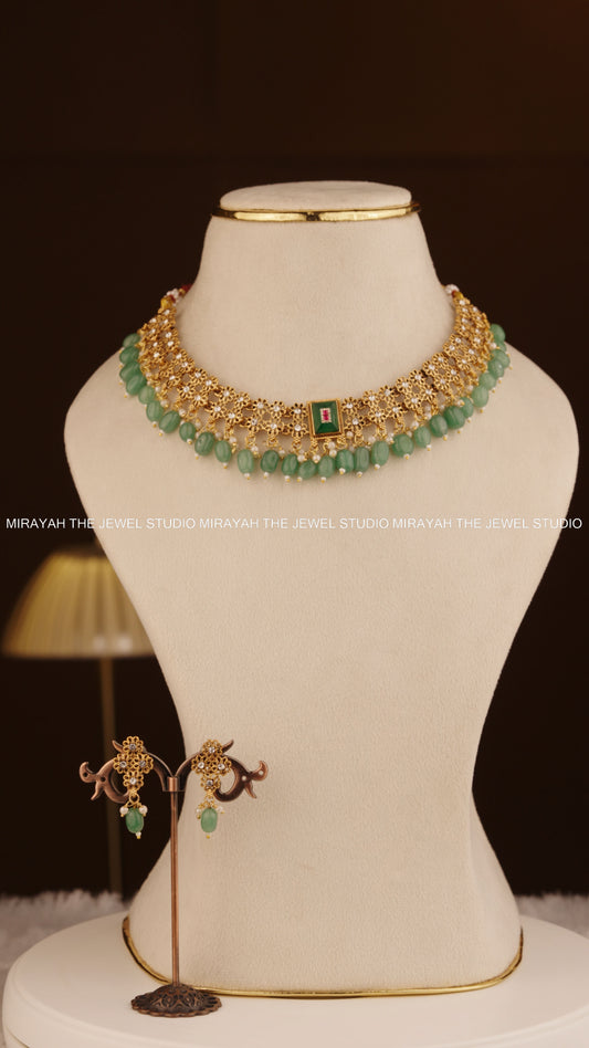 FLORAL VINE NECKLACE