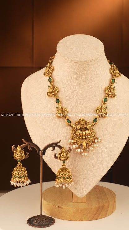 VAISHNAVEE PENDANT NECKLACE - GREEN