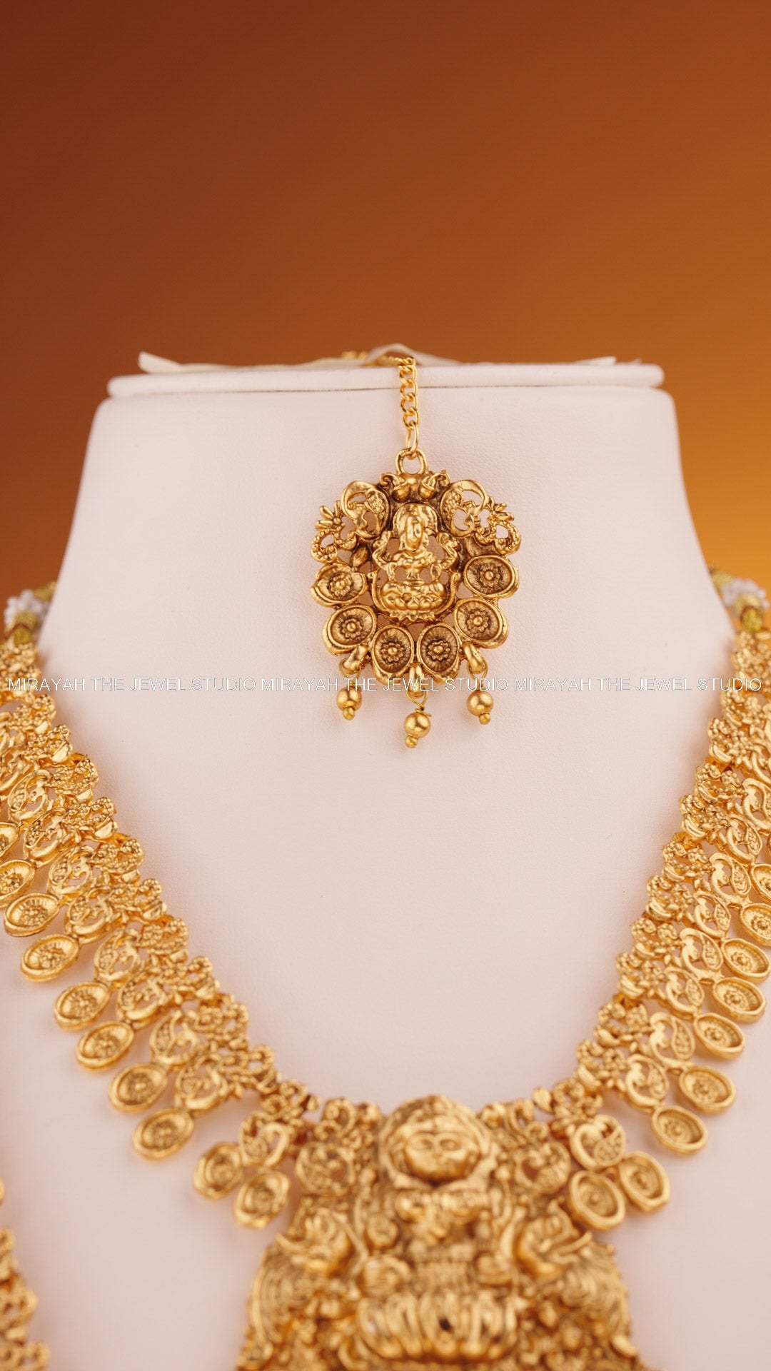 DEVI ANNAPOORNA COMBO SET