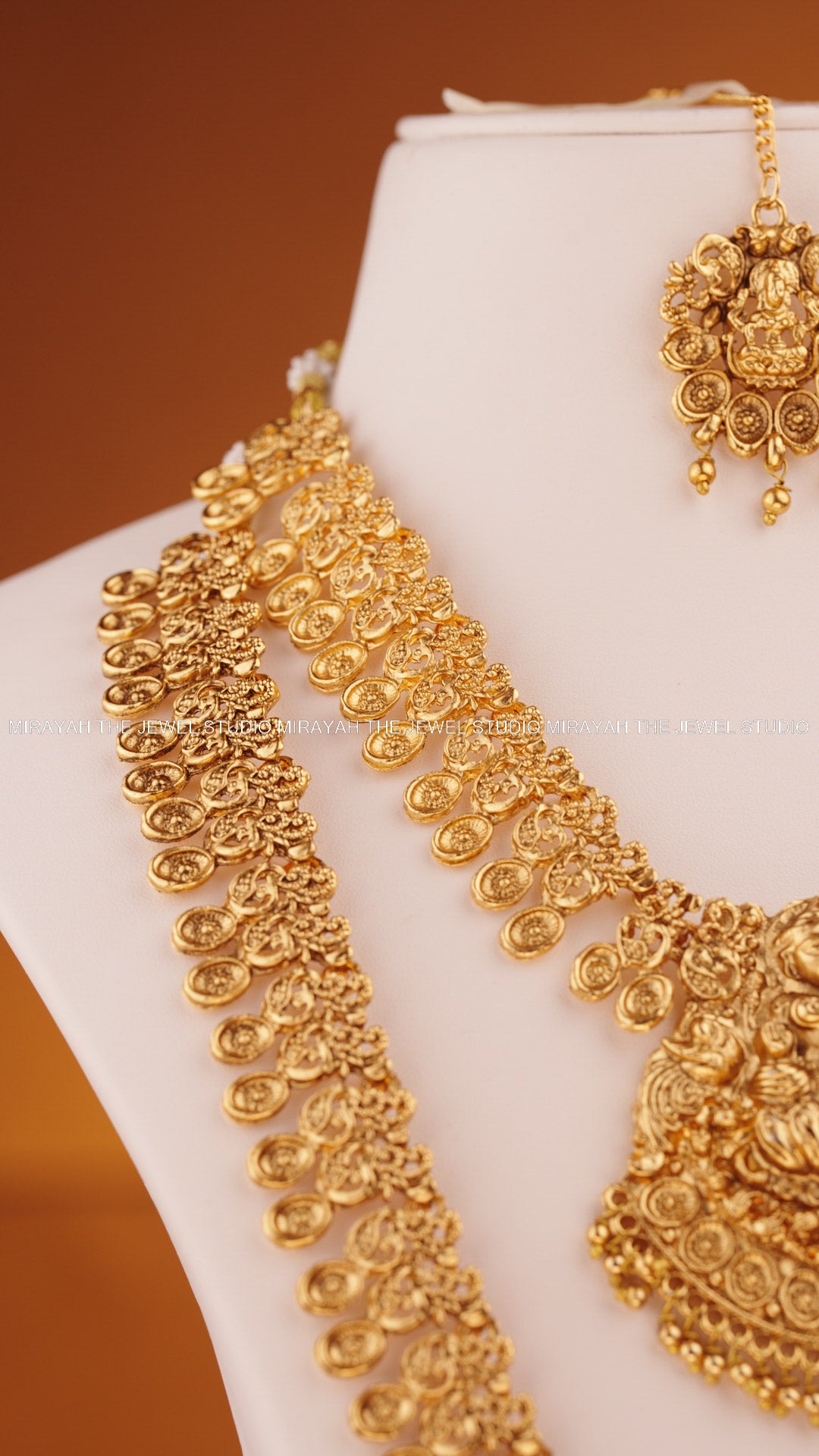 DEVI ANNAPOORNA COMBO SET