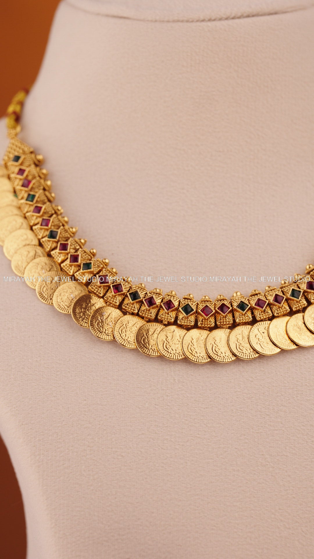 SREE MUDRA NECKLACE - RED AND GREEN