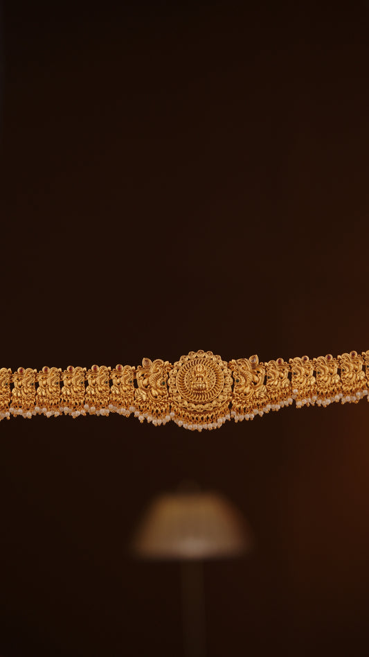 MAHALAKSHMI PEARL HIPCHAIN
