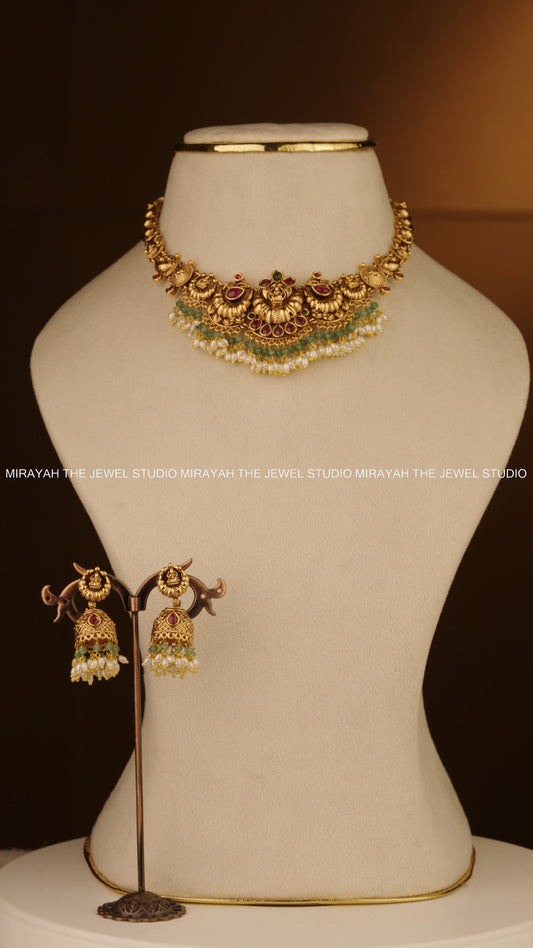 VELOURA TEMPLE NECKLACE