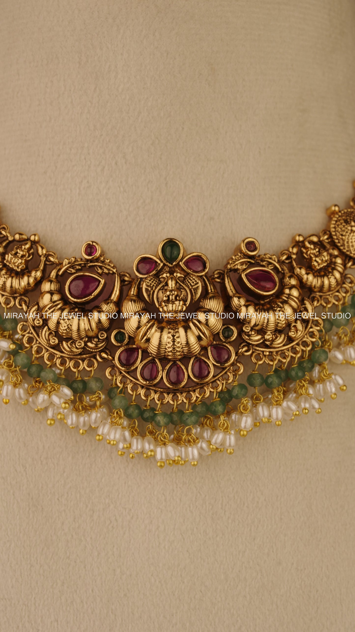 VELOURA TEMPLE NECKLACE