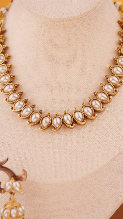 PONMANI MANGO NECKLACE - WHITE