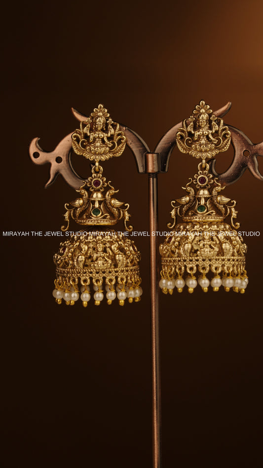 ADHIRA TEMPLE JHUMKA