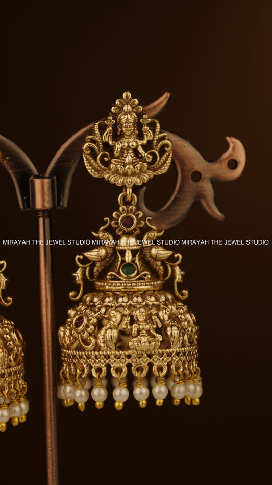 ADHIRA TEMPLE JHUMKA
