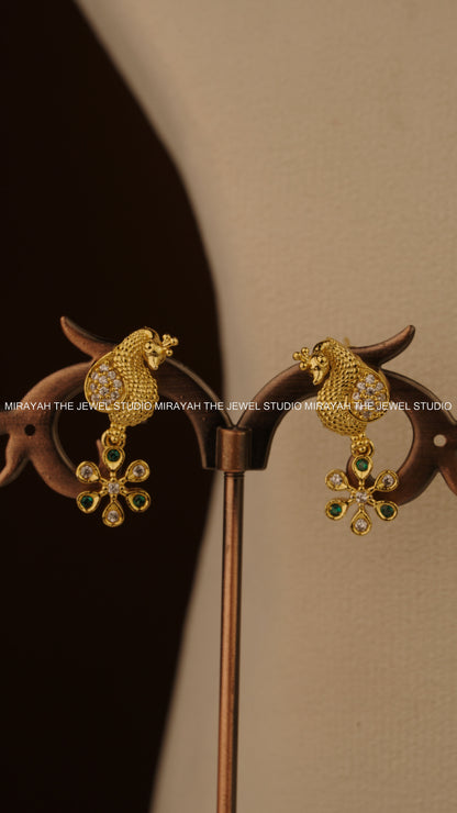 GOLDEN BLOSSOM LAKSHMI NECKLACE