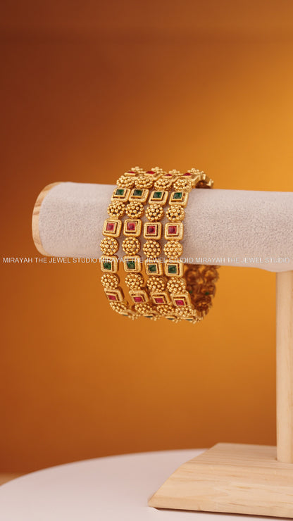 KANAKA MANDALA BANGLES (4 PCS)