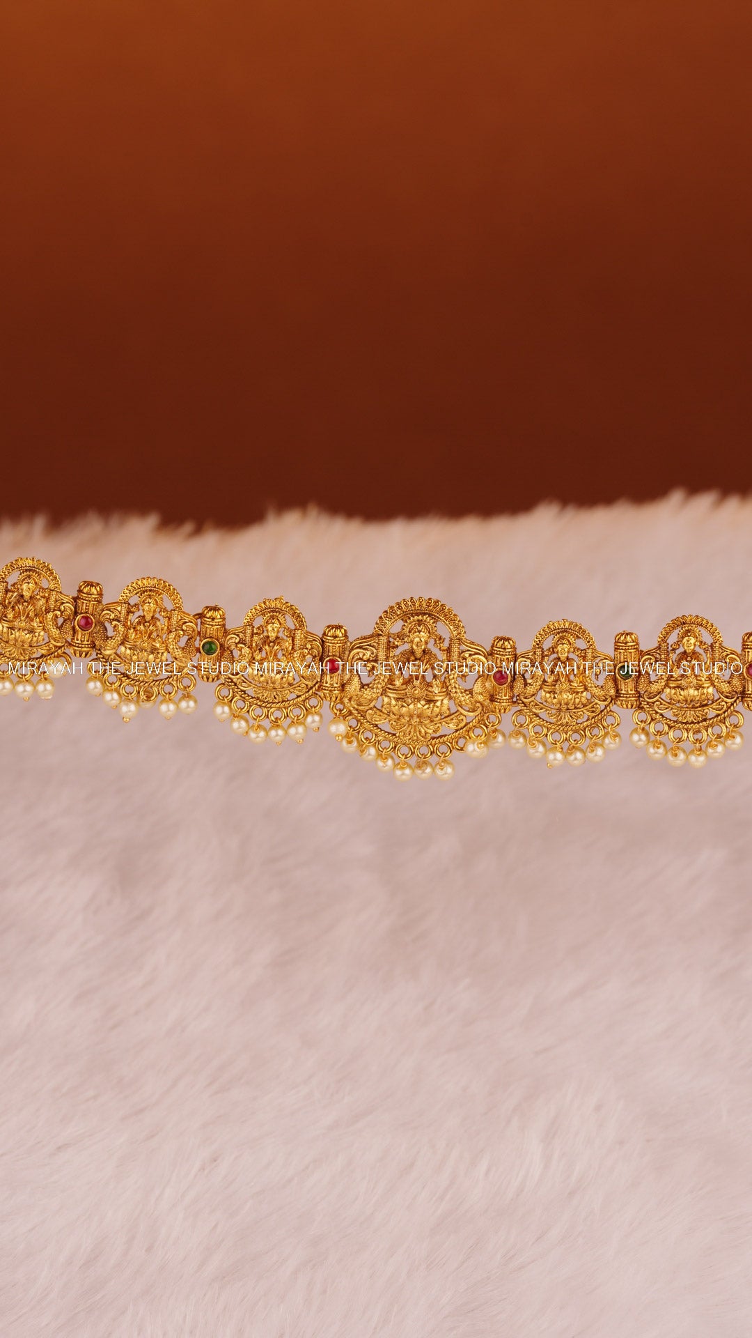 GOLDEN LAKSHMI HIPCHAIN