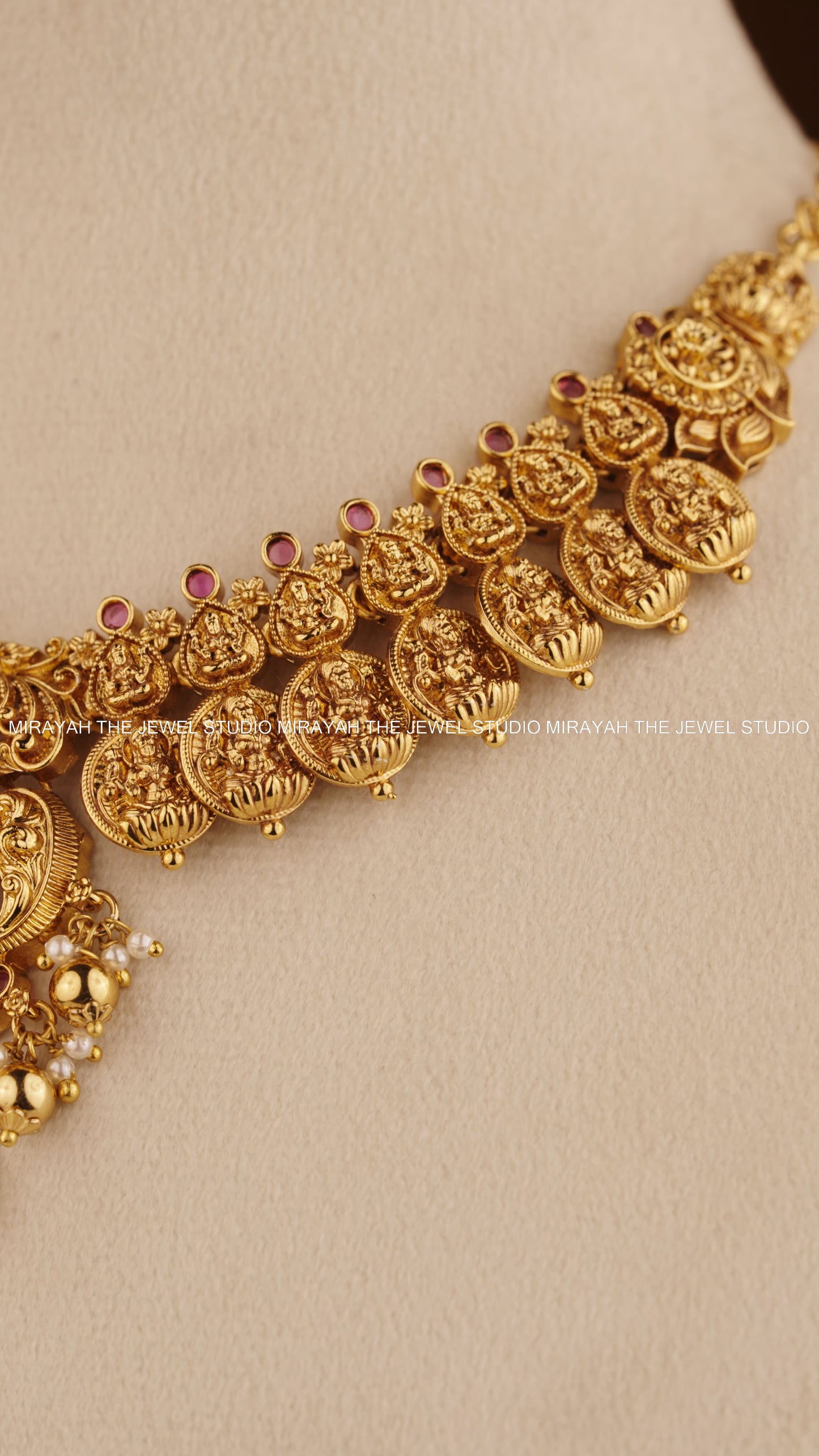 PREMIUM DEVASREE KAASU NECKLACE - RUBY