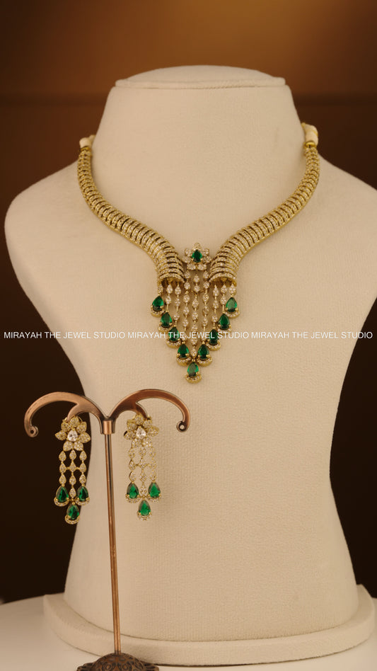 IMPERIAL STONEFALL NECKLACE - EMERALD