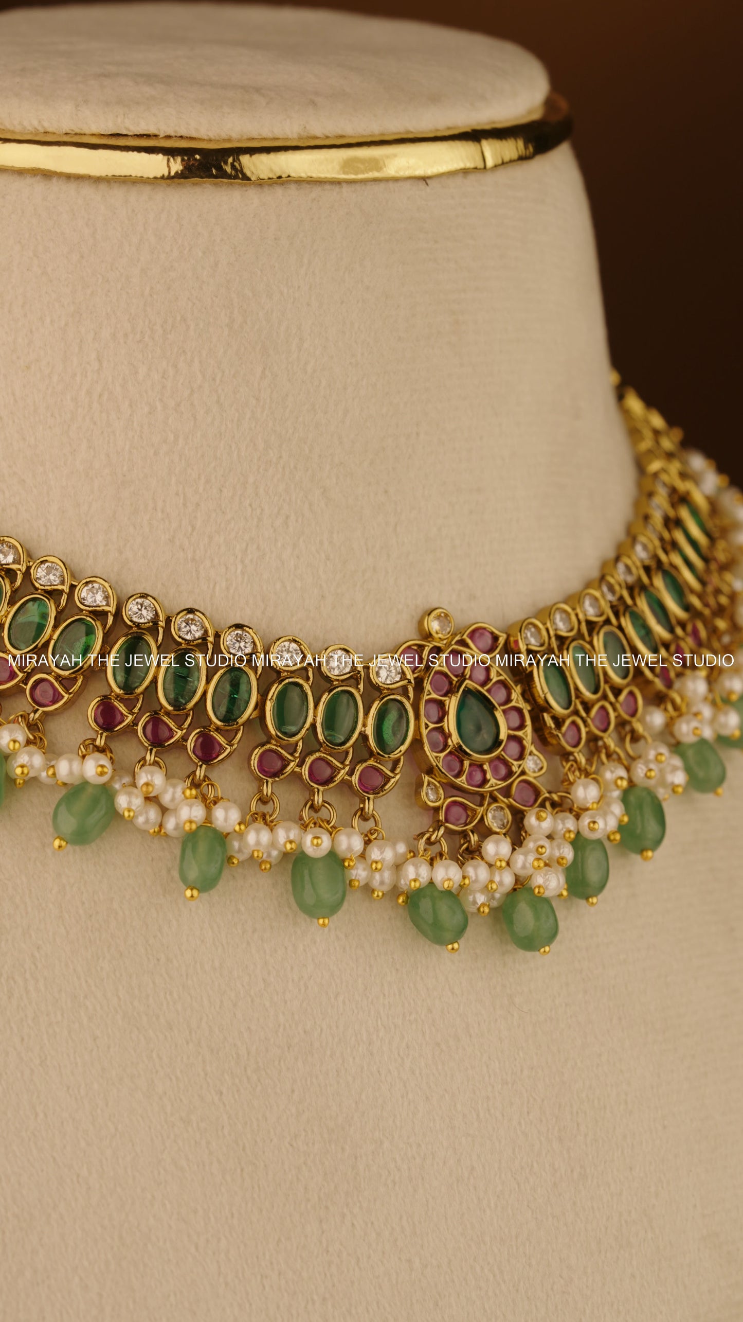 VALLENCIA GEMLINE NECKLACE