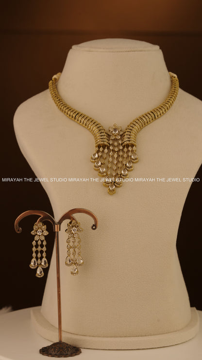 IMPERIAL STONEFALL NECKLACE - WHITE