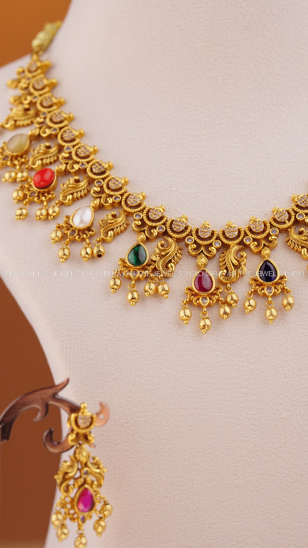 NAVARATNA ROYALE NECKLACE