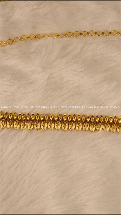 PREMIUM GOLD LEAFLINE HIPCHAIN