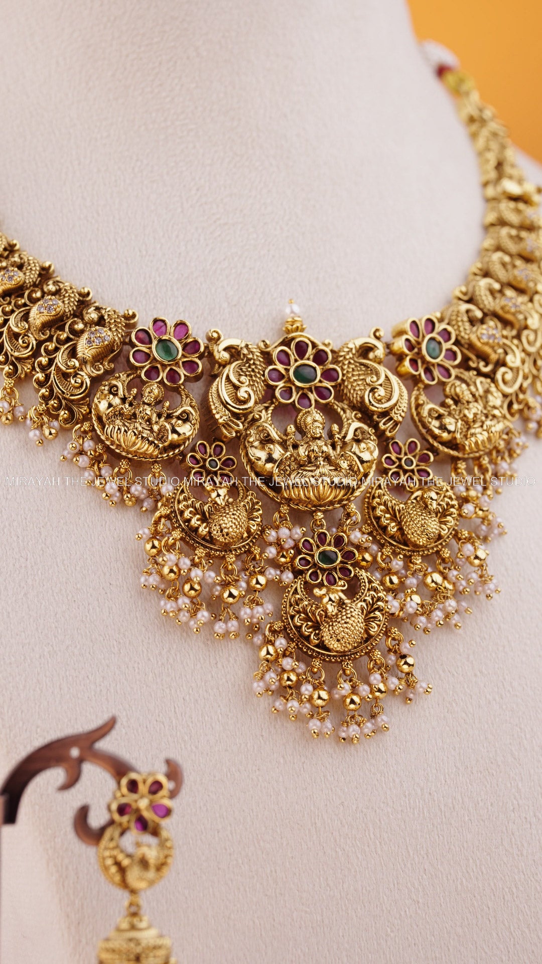 PREMIUM TEMPLE TREASURE NECKLACE