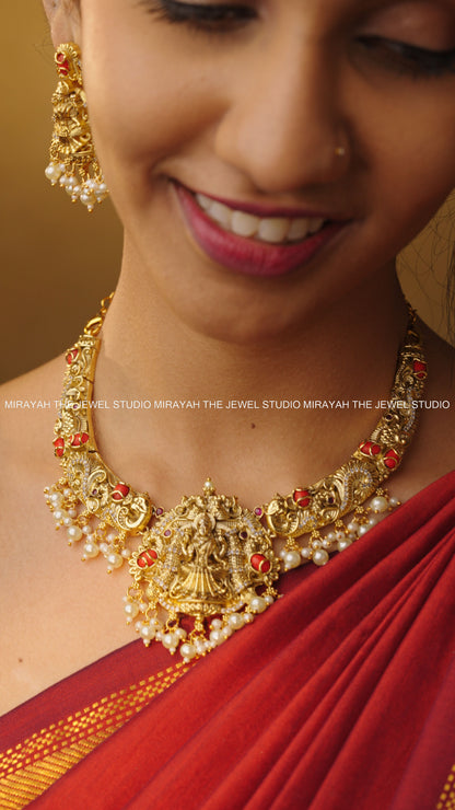 TEMPLE CORAL GLOW NECKLACE