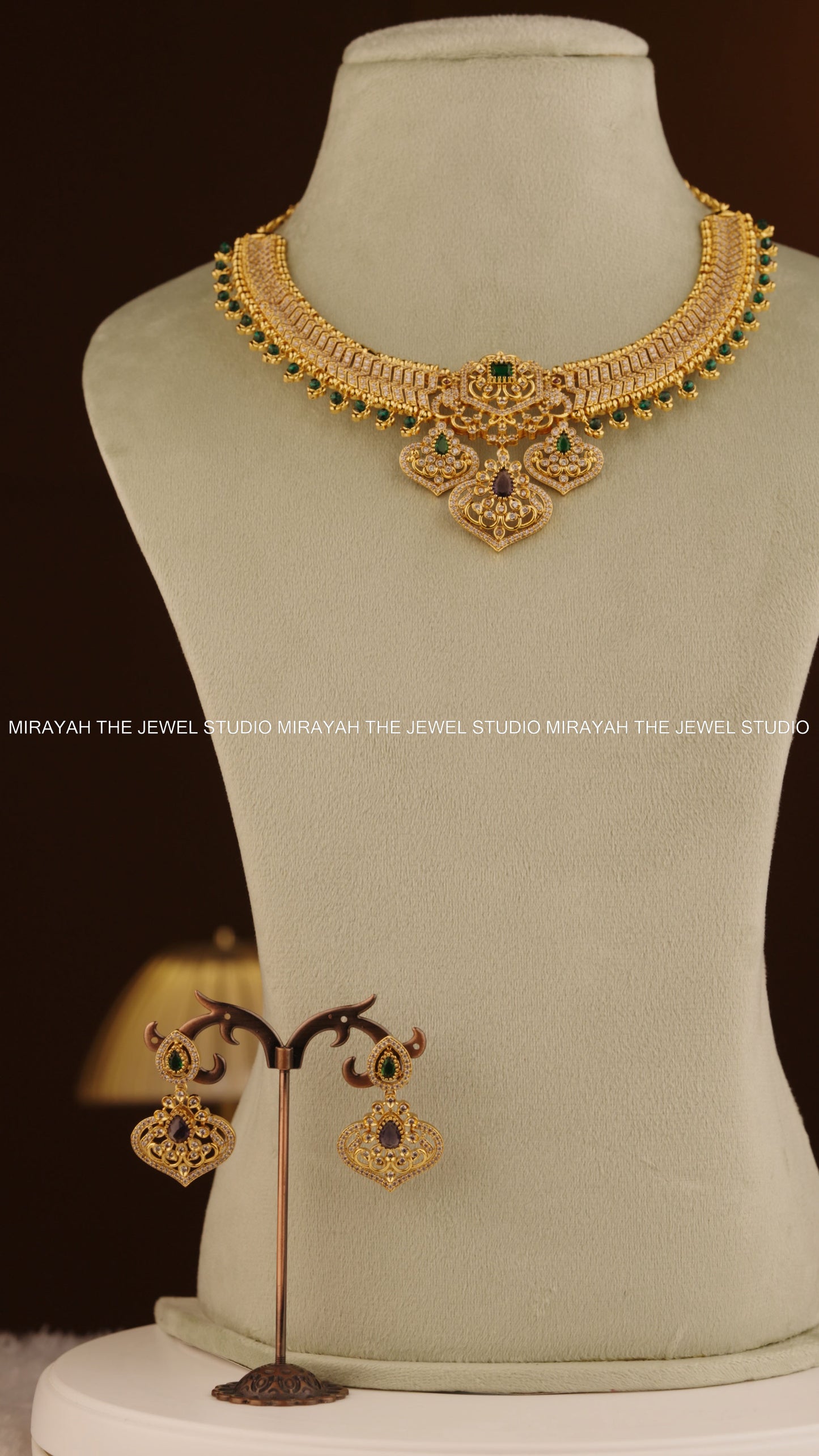 PREMIUM SWARNA RATNA NECKLACE - GREEN AND PURPLE