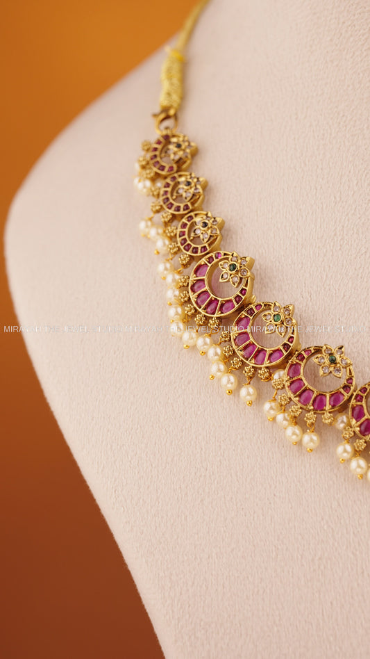 MRINAL CHANDRIKA NECKLACE - PINK