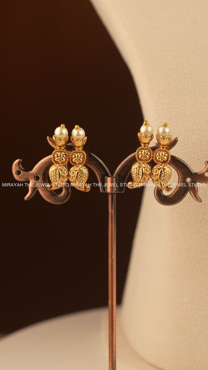 KANAKA PUSHPA NECKLACE