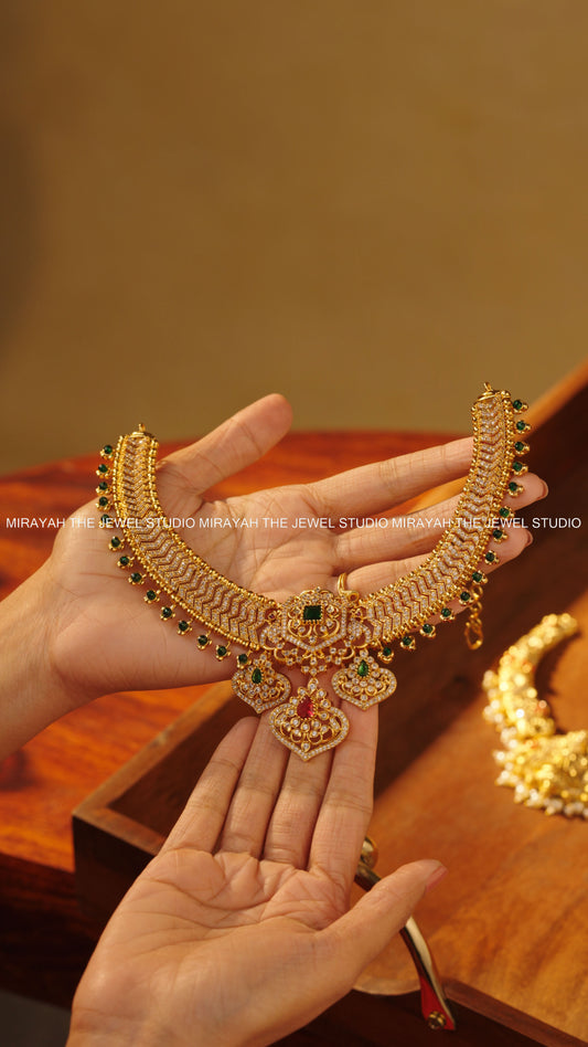 PREMIUM SWARNA RATNA NECKLACE