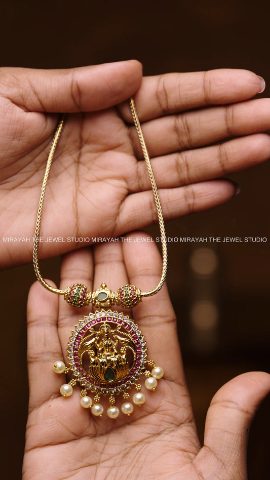 SURABHI PENDANT NECKLACE
