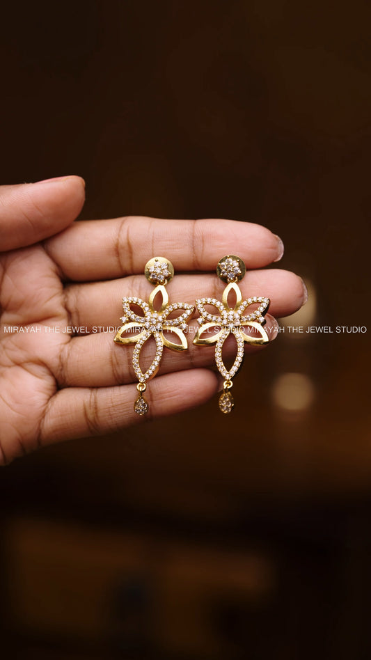 PREMIUM STARFRUIT AD NECKLACE