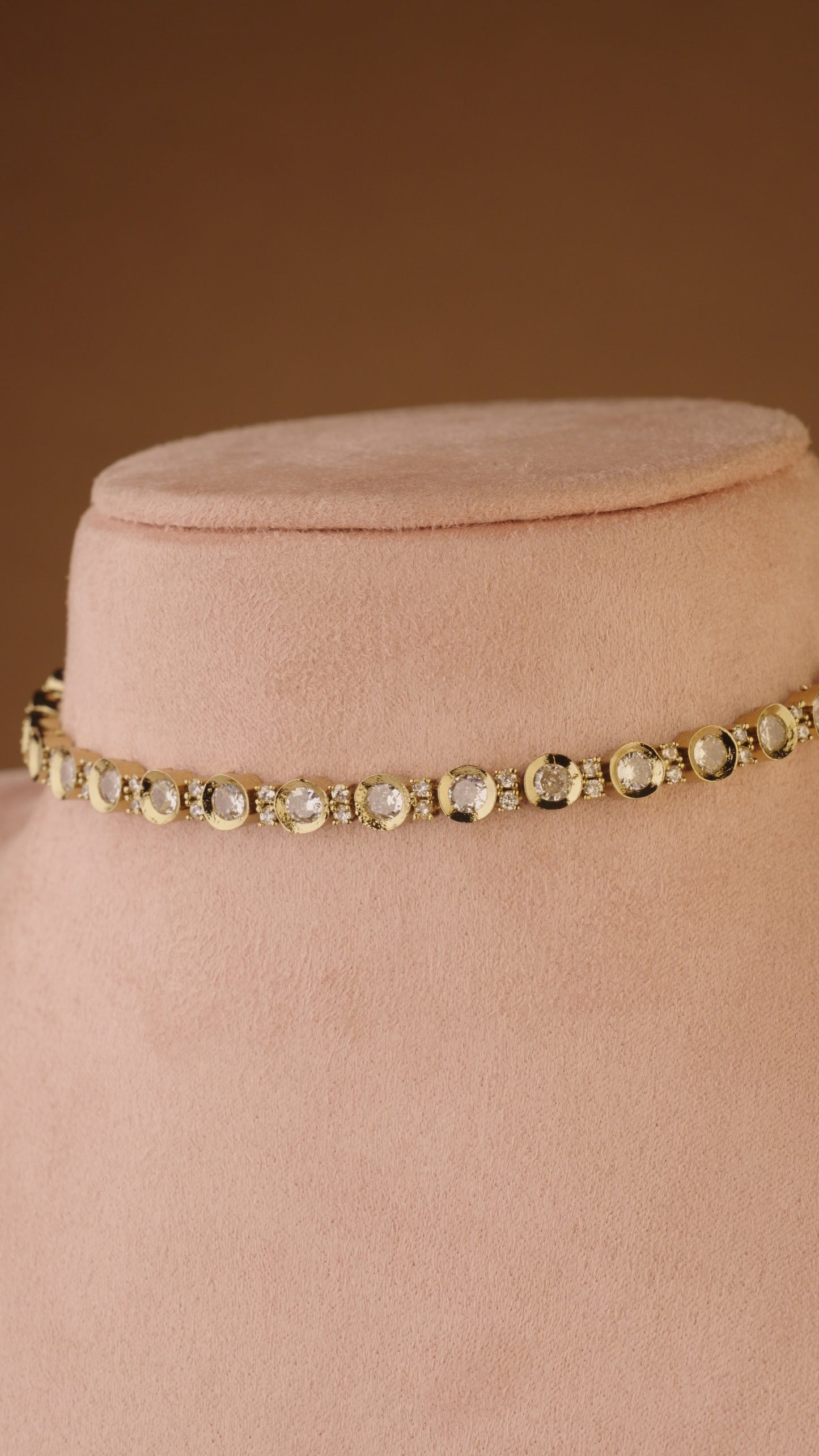 RADIANT ROUNDS AD CHOKER/NECKLACE