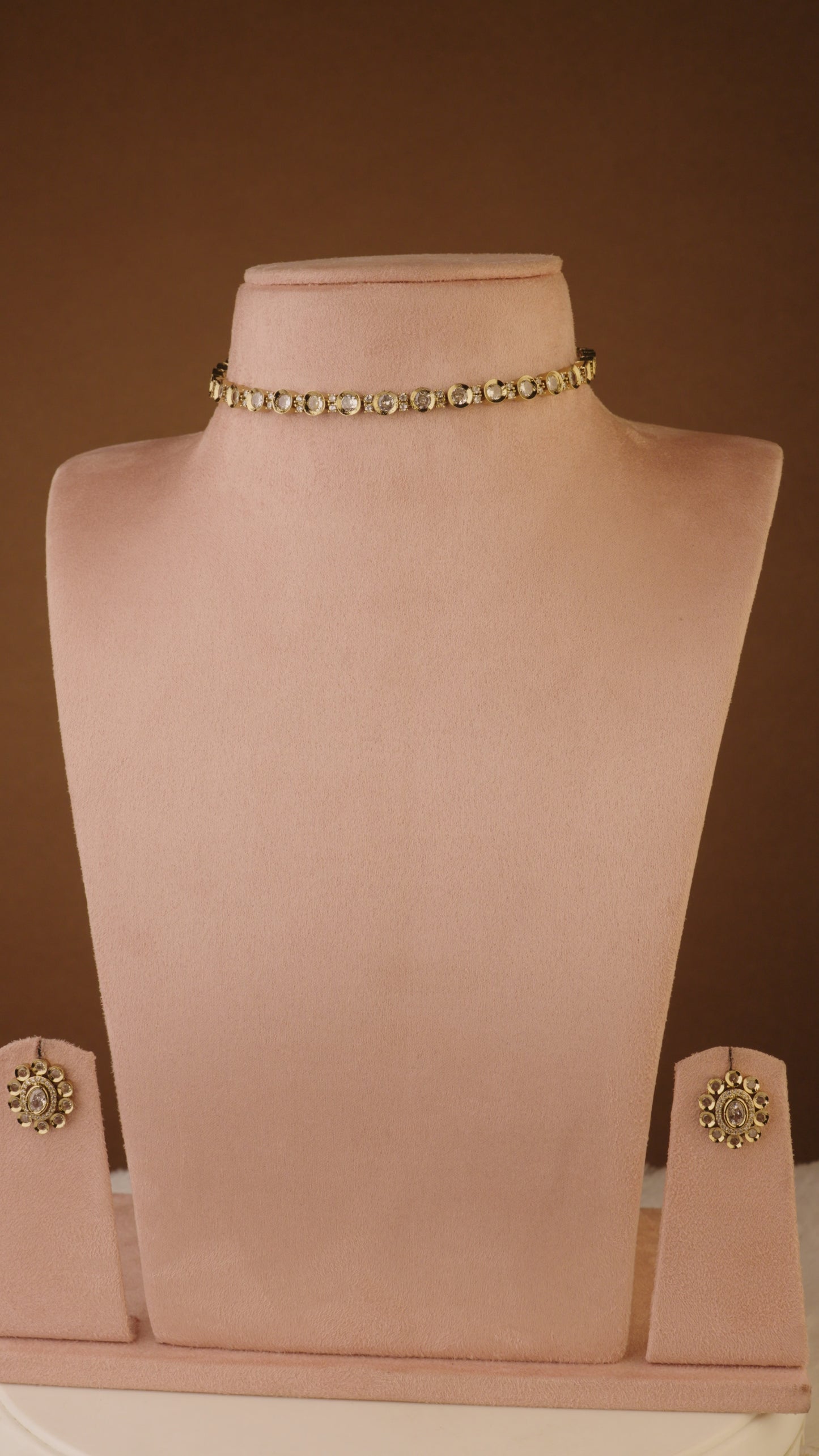 RADIANT ROUNDS AD CHOKER/NECKLACE