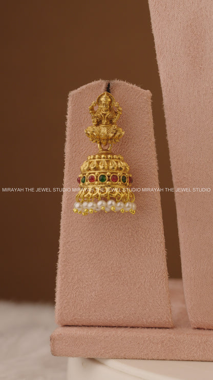 RAJNAVI PENDANT NECKLACE