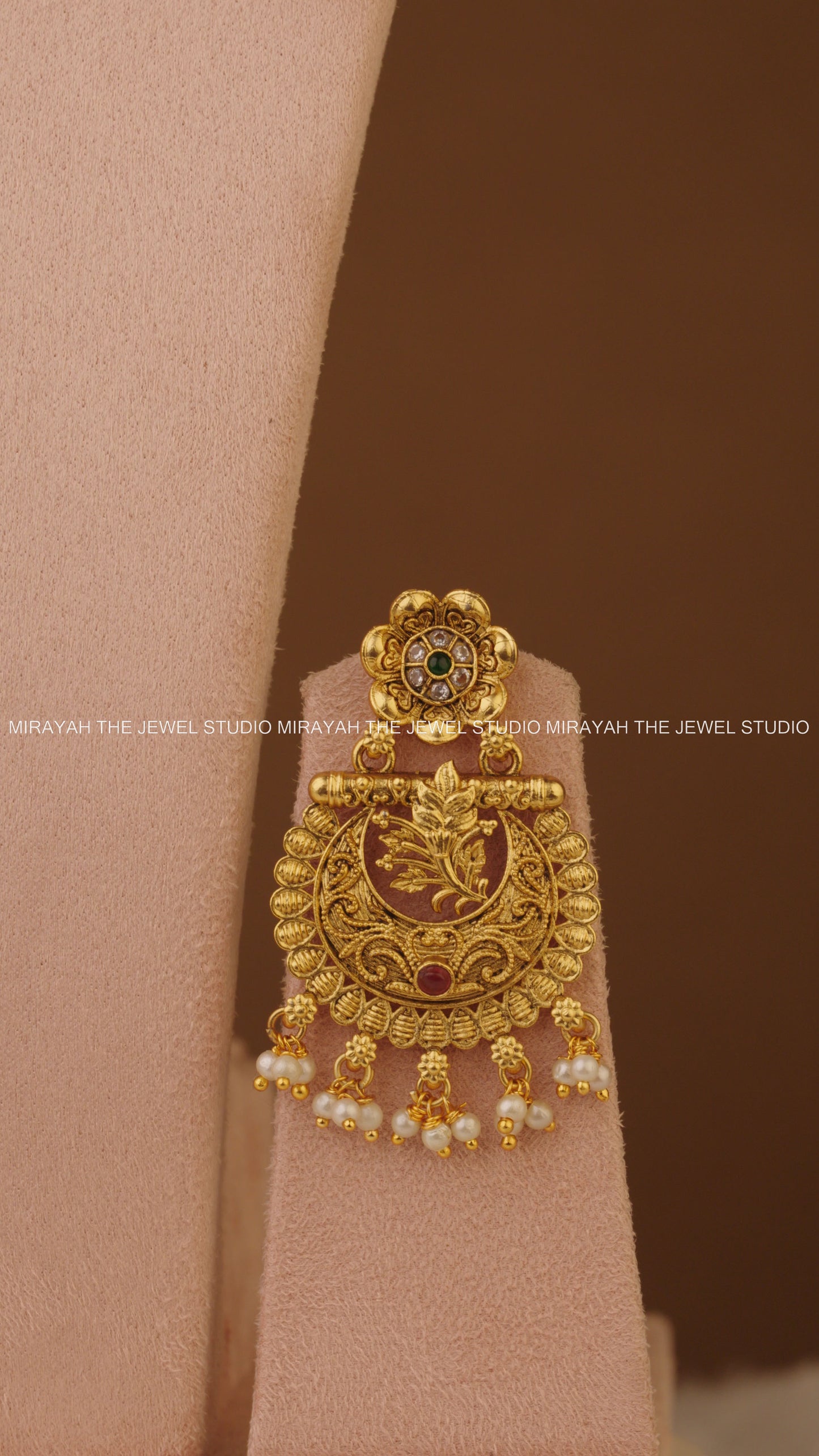 GOLDEN BLOOM PEARL HARAM