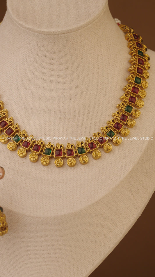 RANGSUTRA NECKLACE - RED AND GREEN