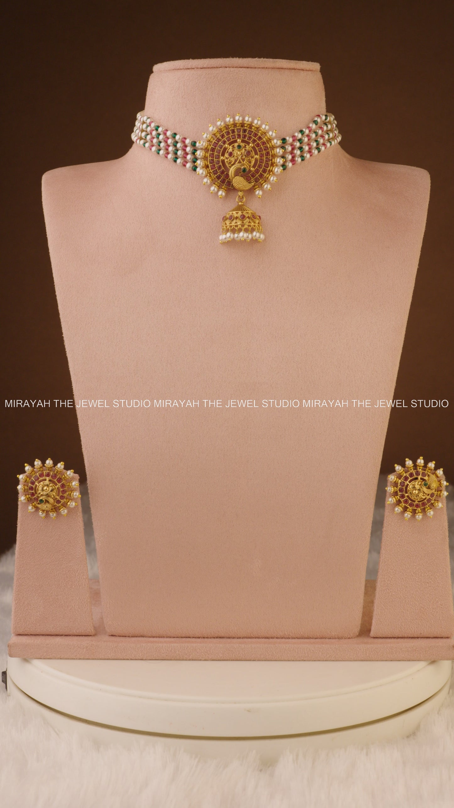 PEACOCK SYMPHONY CHOKER