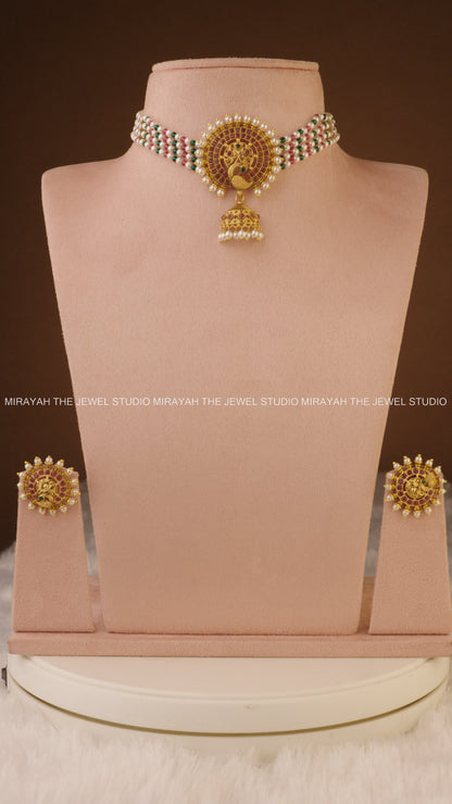 PEACOCK SYMPHONY CHOKER