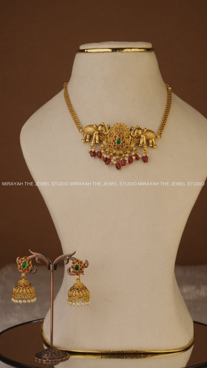 ELEPHANT LUXE CHOKER/NECKLACE -RED