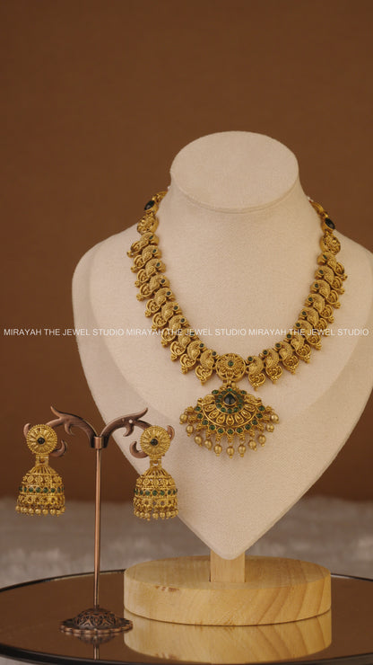 ANANDA MAYURAM NECKLACE - GREEN