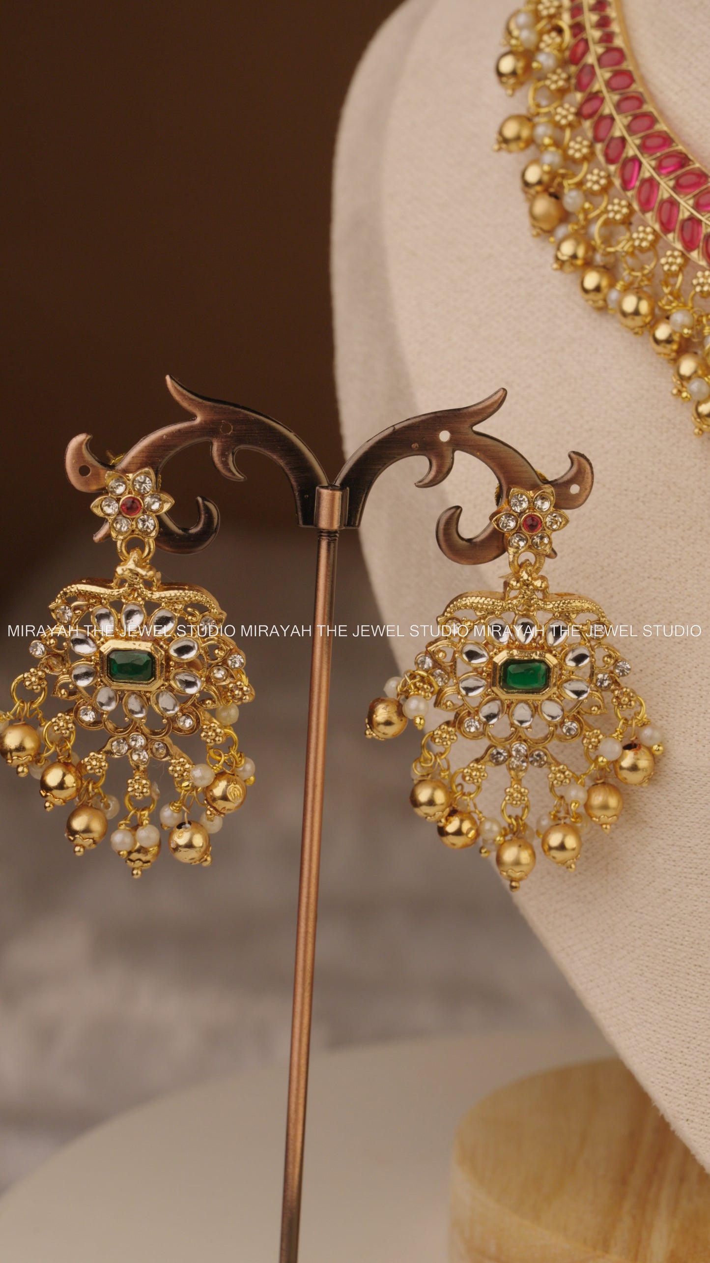 SHOBIKA GOLD PEARL NECKLACE