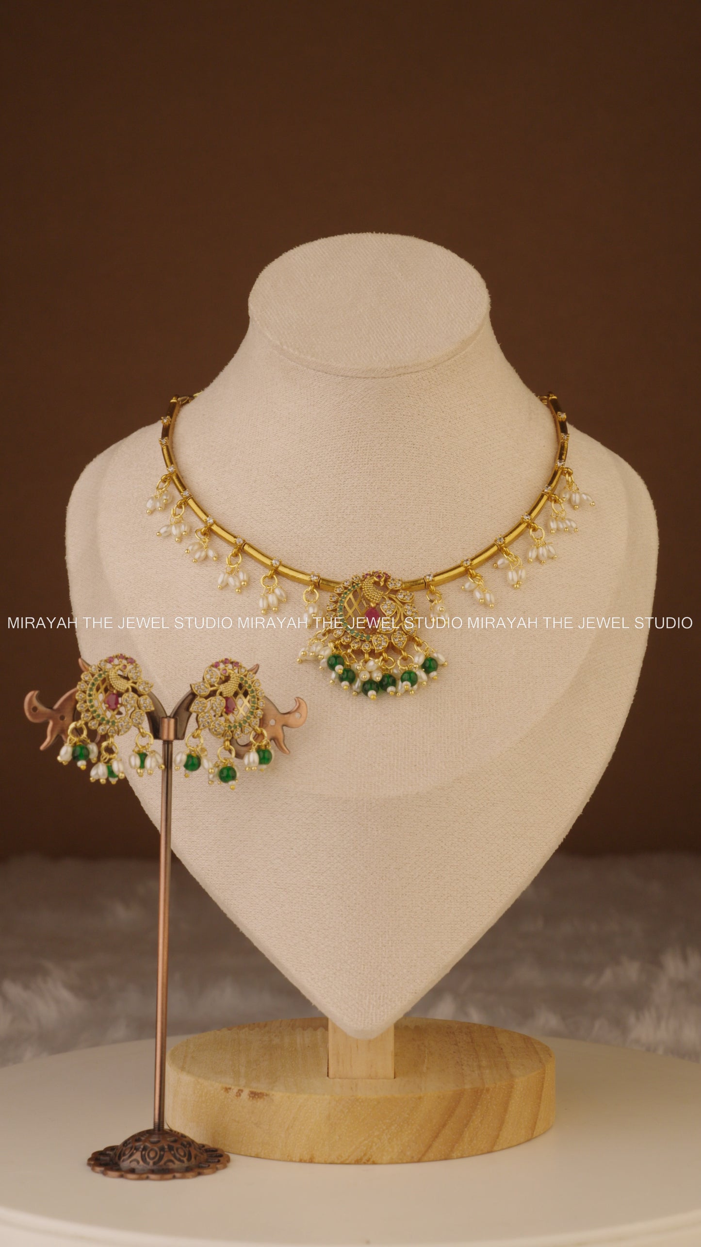 PREMIUM PEARL PEACOCK HASLI