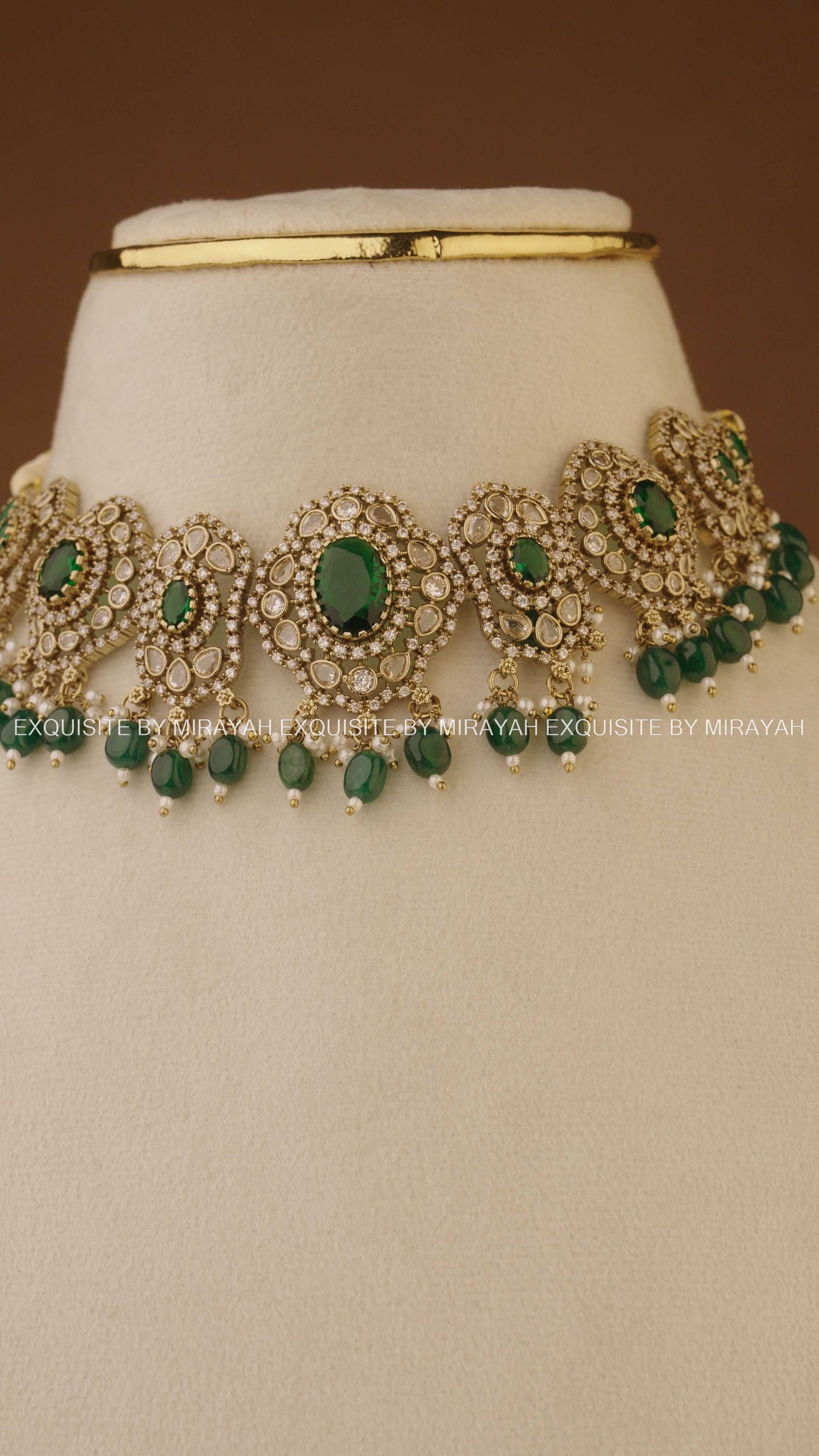 VELOUR VICTORIAN CHOKER