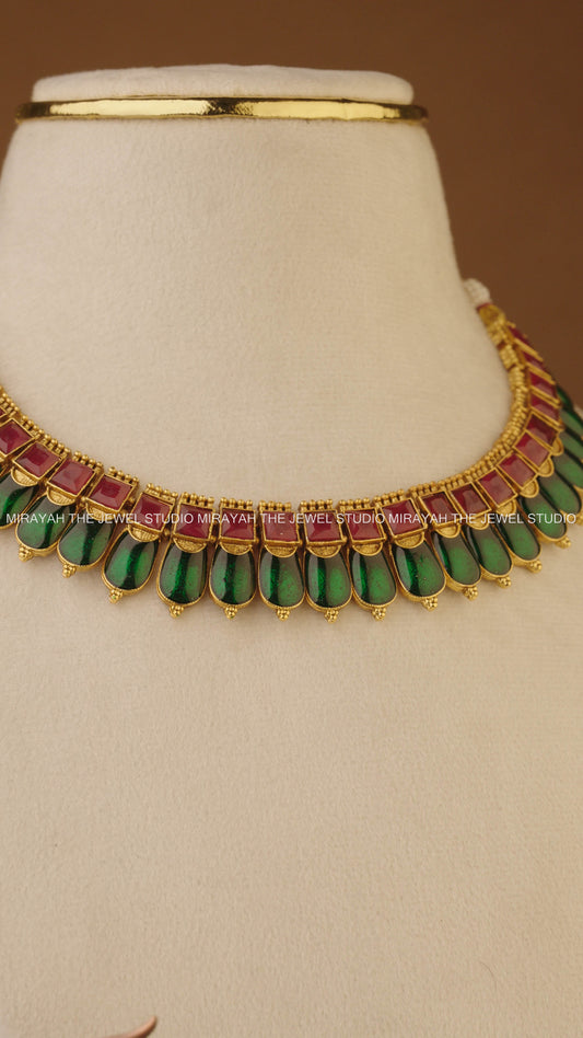 PUSHKARA PETALS ENAMEL NECKLACE