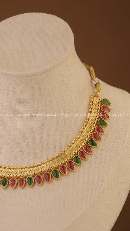 DIVIRA DROPS NECKLACE